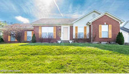 4208 Evershead Pl Louisville, KY 40241