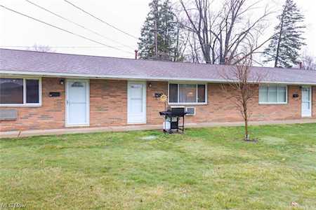 21884 River Oaks Dr #8K Rocky River, OH 44116