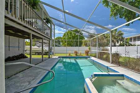 14 Baywood Dr Palm Harbor, FL 34683