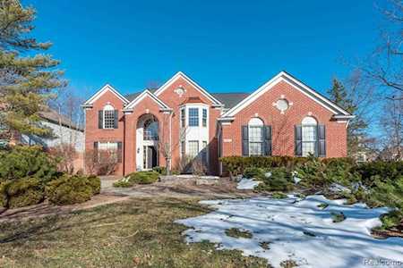 48462 Manhattan Circle Canton Twp, MI 48188