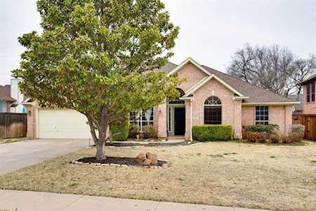 2804 Woodhaven Drive Grapevine, TX 76051