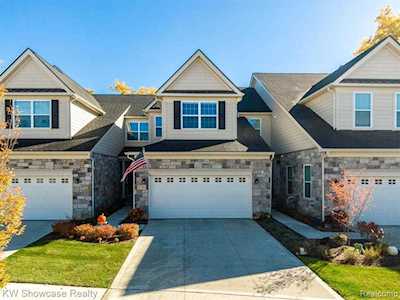 42768 Cardinal Way Novi, MI 48375