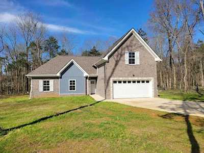 1303 Summer Station Dr Chapel Hill, TN 37034