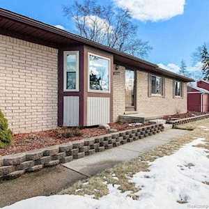 20444 Melvin St Livonia, MI 48152