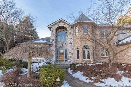 17313 Rolling Woods Circle Northville Twp, MI 48168