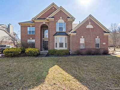 47785 Lindenhurst Blvd Canton Twp, MI 48188