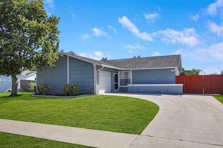 1418 Denlow Lane Royal Palm Beach, FL 33411