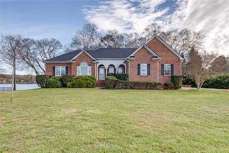 202 Waterfront Dr Williamston, SC 29697