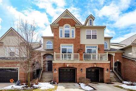 37509 Newburgh Park Circle Livonia, MI 48152