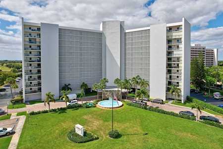 336 Golfview Road #807 North Palm Beach, FL 33408