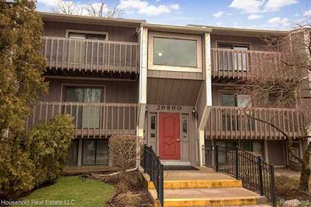 29890 W 12 Mile Rd #904 Farmington Hills, MI 48334