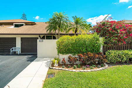 327 SW 29th Avenue Delray Beach, FL 33445