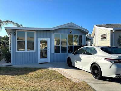 4751 W Liberty Ln Estero, FL 33928