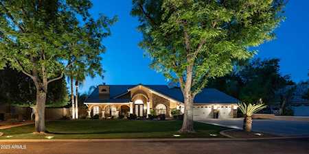 90 E El Freda Circle Tempe, AZ 85284