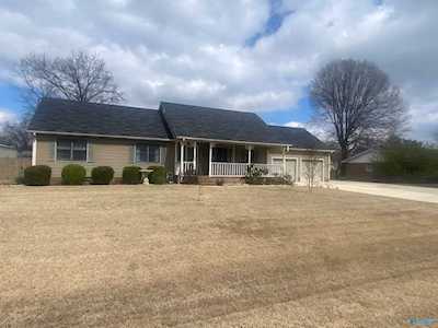210 Cascade Drive Athens, AL 35611