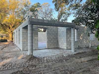 714 17th Street E Bradenton, FL 34208