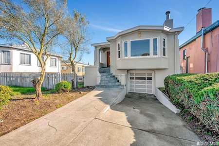 571 Flood Avenue San Francisco, CA 94112