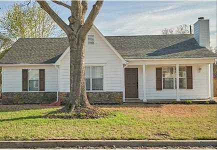 6987 Dokkum Cv Memphis, TN 38133