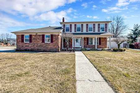 52650 D W Seaton Chesterfield, MI 48047