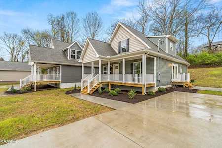 2300 Bernhurst Dr Knoxville, TN 37918