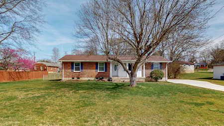 304 Goldie Dr Goodlettsville, TN 37072