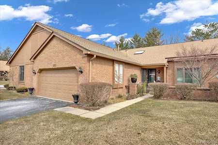 2197 London Bridge Rochester Hills, MI 48307