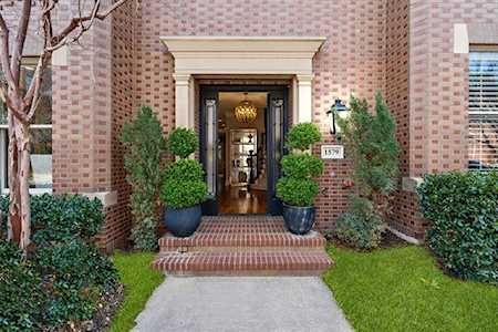 1579 Main Street Southlake, TX 76092