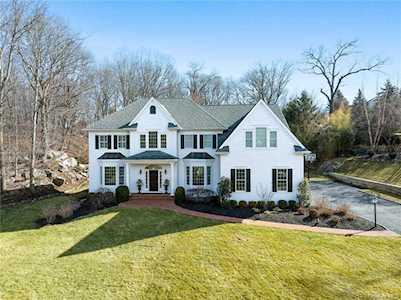 57 Stonewall Circle West Harrison, NY 10604