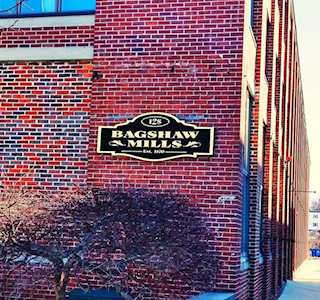 128 Warren St #1 Lowell, MA 01852