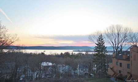 34 Hudson View Hill Ossining, NY 10562