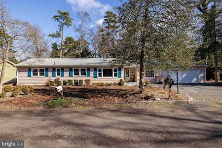 211 Briarwood Trl Medford, NJ 08055