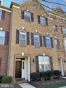 43206 Wild River Square Ashburn, VA 20148