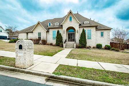 9916 Oak Heights Drive Sherwood, AR 72120