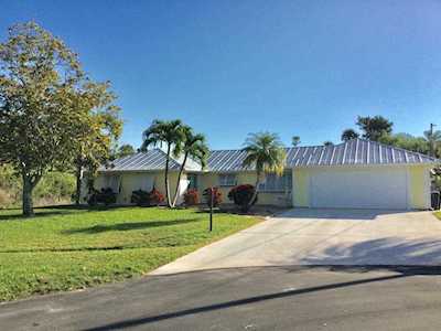 3790 Spinnaker Court Fort Pierce, FL 34946