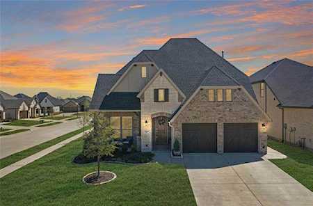 1024 Queens Lake Trail McKinney, TX 75071