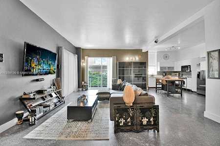 234 NE 3rd St #507 Miami, FL 33132