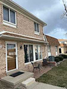 37608 Garden Ct Westland, MI 48185