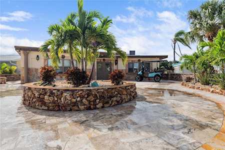 357 La Hacienda Dr Indian Rocks Beach, FL 33785
