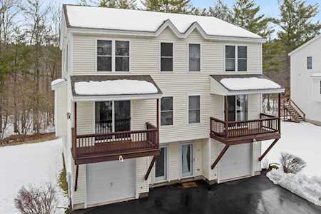 23 Chandler Ln Epping, NH 03042