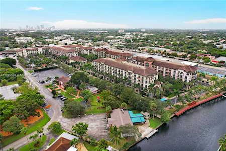 2617 NE 14th Ave #104 Wilton Manors, FL 33334