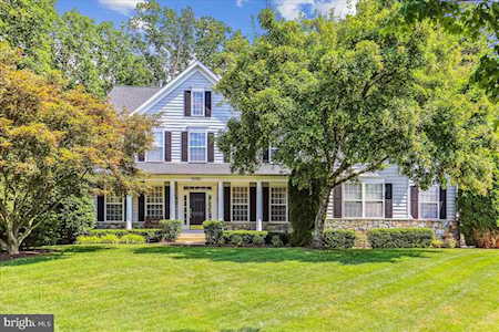 9203 Heather Field Ct Gaithersburg, MD 20882