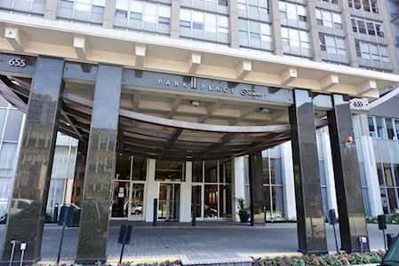 655 W Irving Park Rd #4414 Chicago, IL 60613