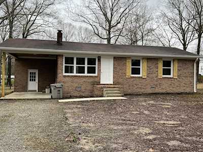 136 Andys Pl Estill Springs, TN 37330