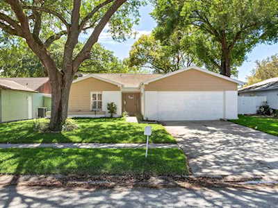 808 Settlers Rd Tampa, FL 33613