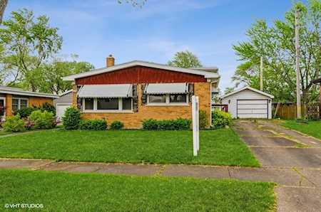 317 Constance Ln Chicago Heights, IL 60411