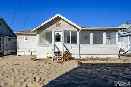 5 Hendricksons Row Point Pleasant Beach, NJ 08742