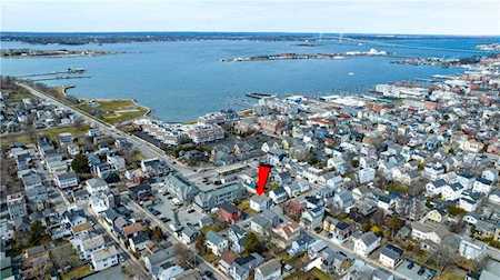 17 Byrnes St Newport, RI 02840