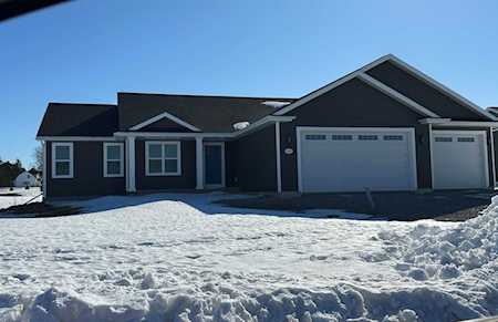 N1748 Waterlefe Dr Greenville, Village of Greenville, WI 54942