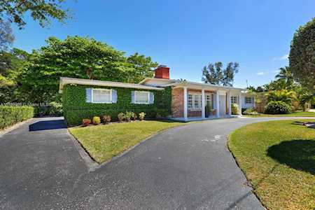 7049 SW 66th Ave South Miami, FL 33143