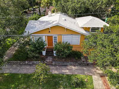 716 S Packwood Ave Tampa, FL 33606